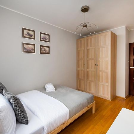 Metro Ksiecia Janusza Cosy Apartment Warschau Buitenkant foto