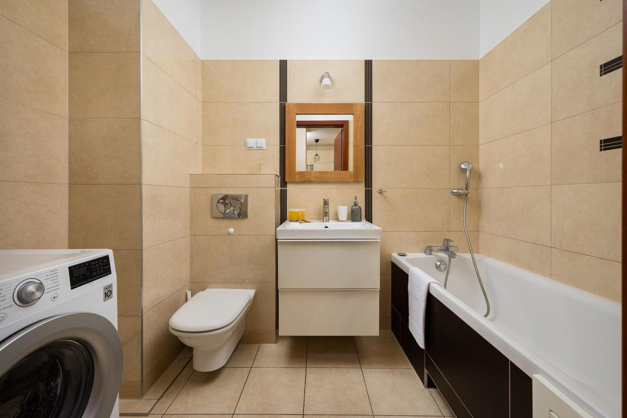Metro Ksiecia Janusza Cosy Apartment Warschau Buitenkant foto